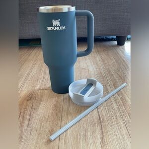40 oz Stanley